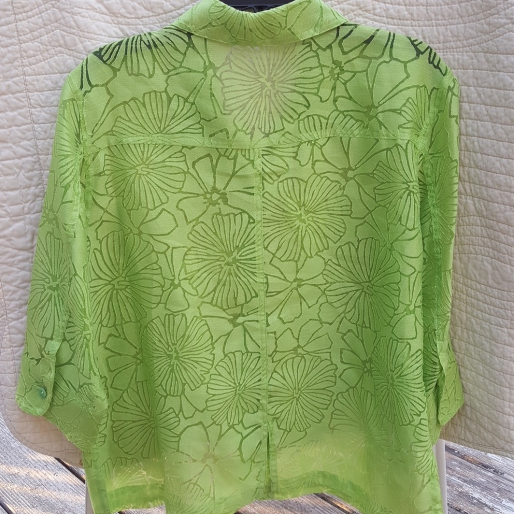 Shirt - Picture 2 of 5